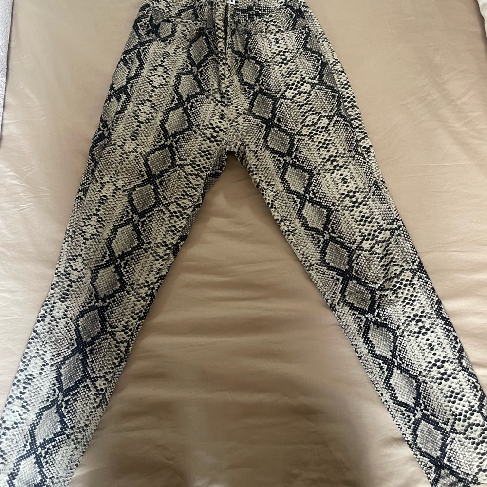 Zara Black and Cream Patterned Pants